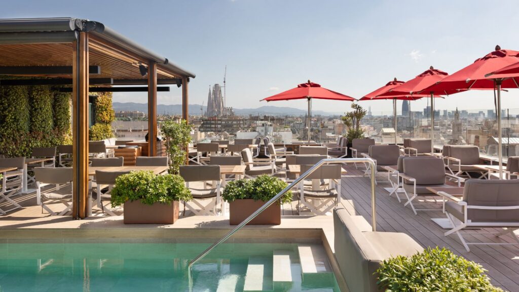 Rooftop pool and bar at Hotel Majestic in Barcelona