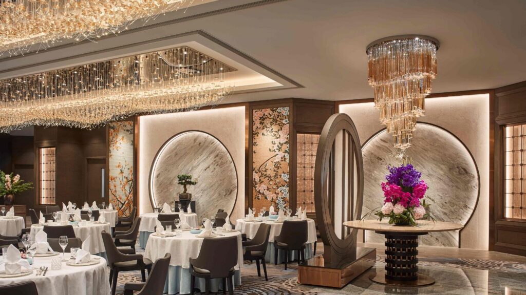 Dining room of Man Ho, a Michelin-starred restaurant in the JW Marriott Hong Kong