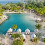Enjoy a private luxury stay at the intimate Baoase Luxury Resort (Photo: Baoase Luxury Resort)