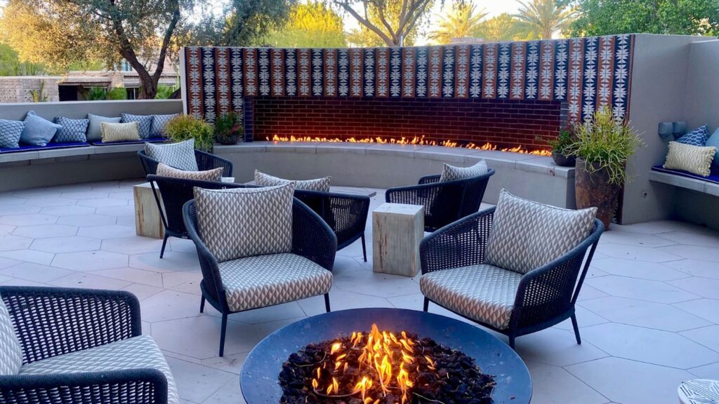 Outdoor area at Arizona Biltmore's Citrus Club (Photo: Biltmore)