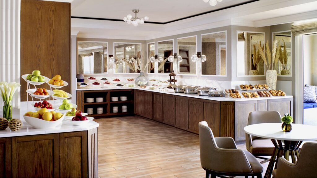 Ritz-Carlton, Amelia Island club lounge buffet (Photo: Ritz-Carlton)