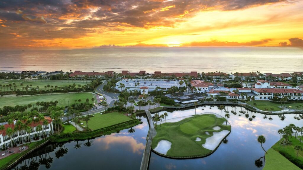 You don’t have to be a golfer to enjoy a stay at this AAA Five Diamond-rated resort (Photo: Ponte Vedra Inn & Club)