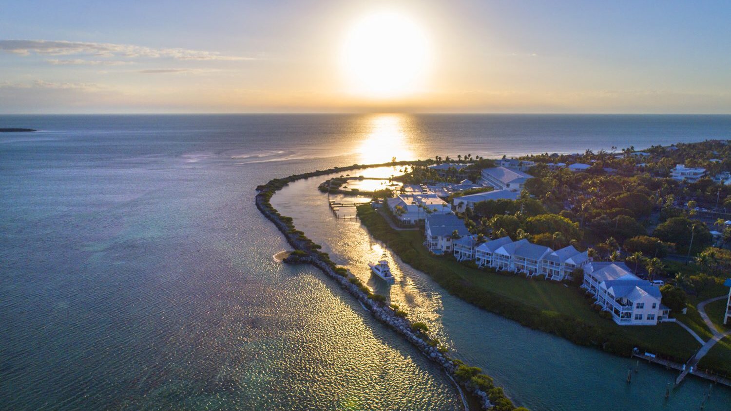 Hawks Cay Beach resort in Florida with view of the coast