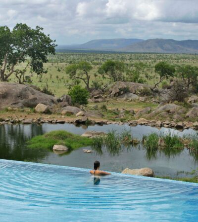Infinity pool at Four Seasons Safari Lodge Serengeti (Photo: Four Seasons Safari Lodge Serengeti)